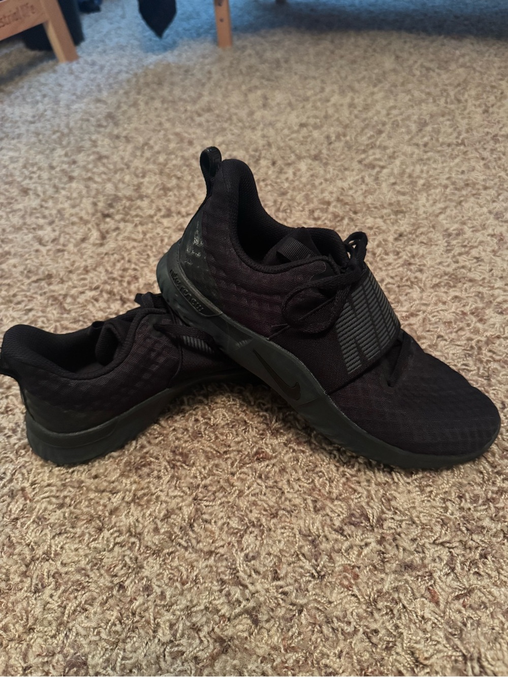 Nike Women's Black Low-Top Training Sneakers